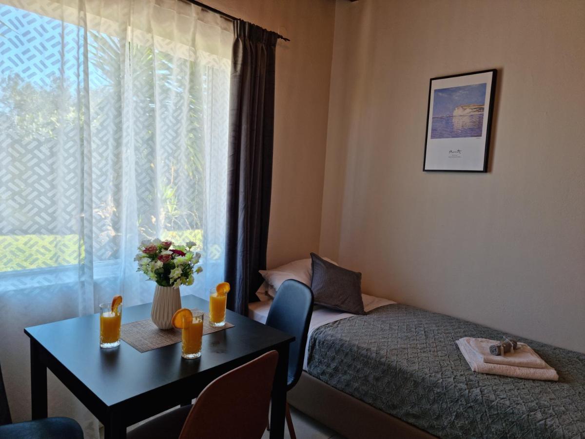 Secret Garden Hotel Maleme  Exterior photo