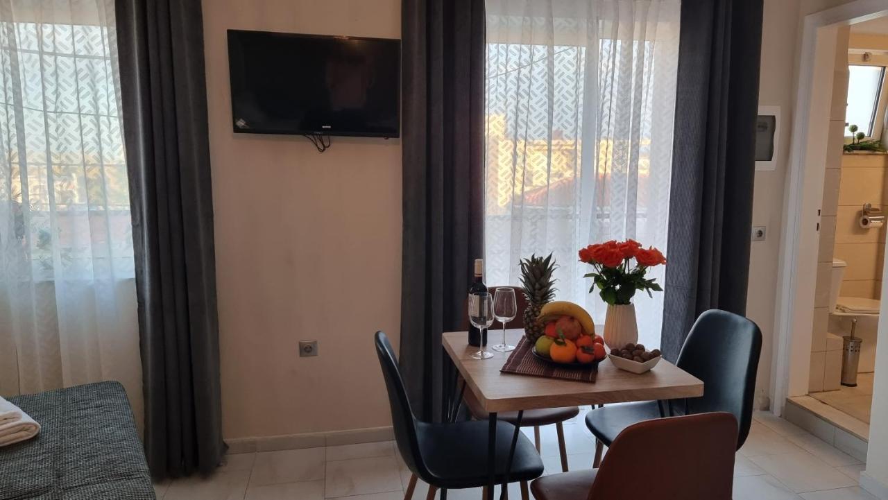 Secret Garden Hotel Maleme  Exterior photo